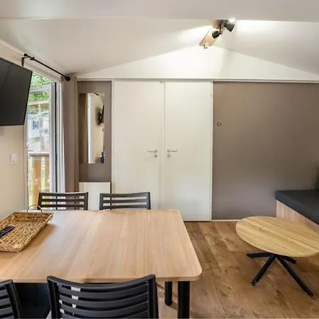 Mobil-home Confortable 4 Pers Avec Terrasse - Api-1-52-611 * Granges-Aumontzey